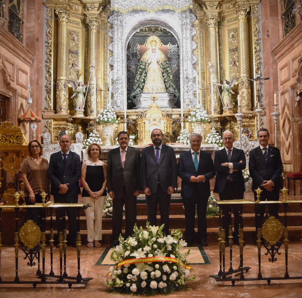 La Universidad CEU Fernando III agradece a la Esperanza Macarena la aprobación de la ley de reconocimiento del Parlamento de Andalucía