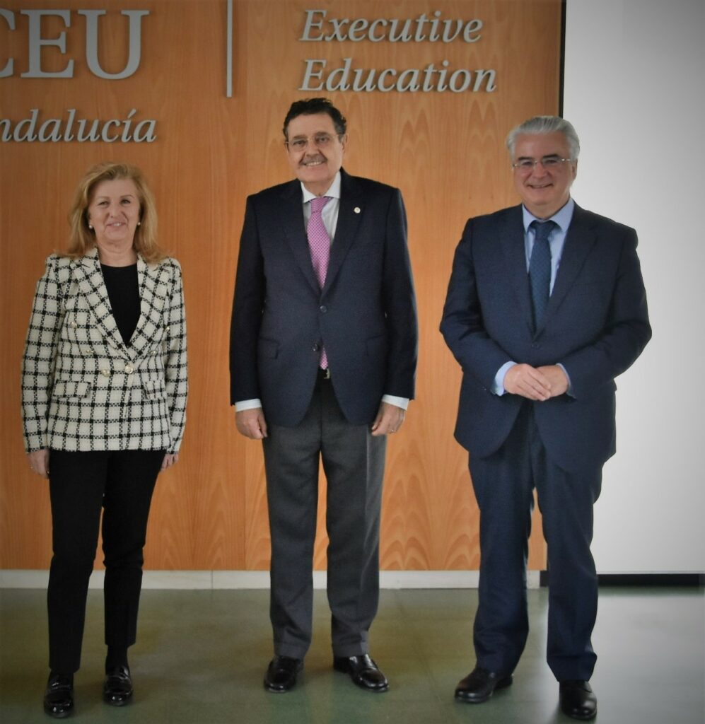 Encuentro entre el rector promotor de la Universidad CEU Fernando III y la directora la Escuela Internacional de Doctorado CEU CEINDO