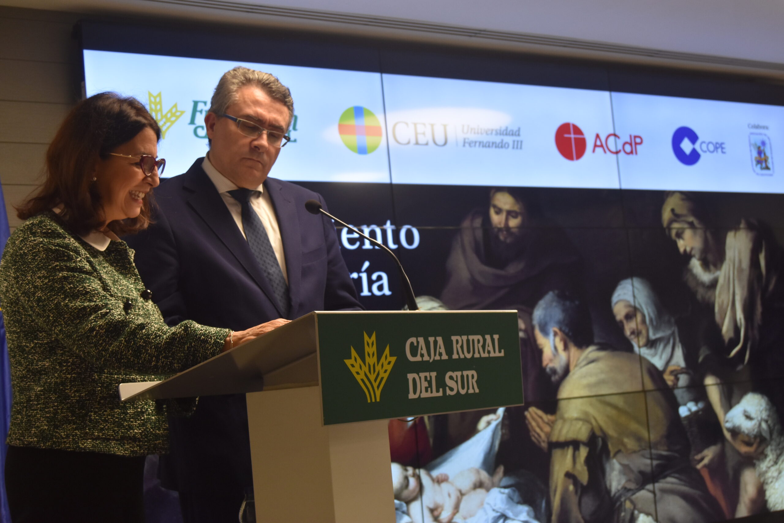 Beatriz Hoster y Agustín García dan voz a la representación narrada del relato evangélico de la Anunciación